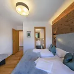 With Sauna, Neukirchen
