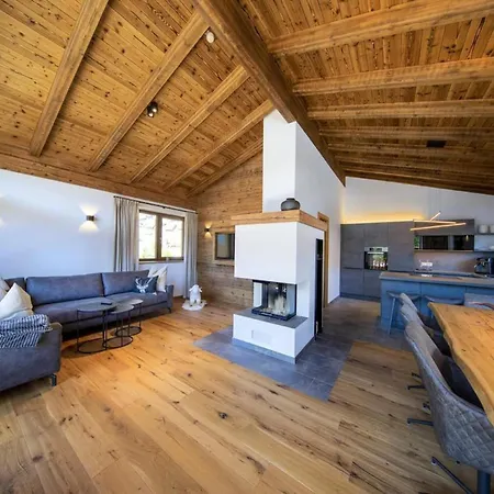 木屋 In Neukirchen With Sauna *