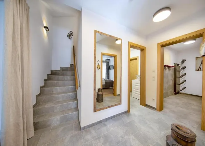 With Sauna, Neukirchen Chalet *